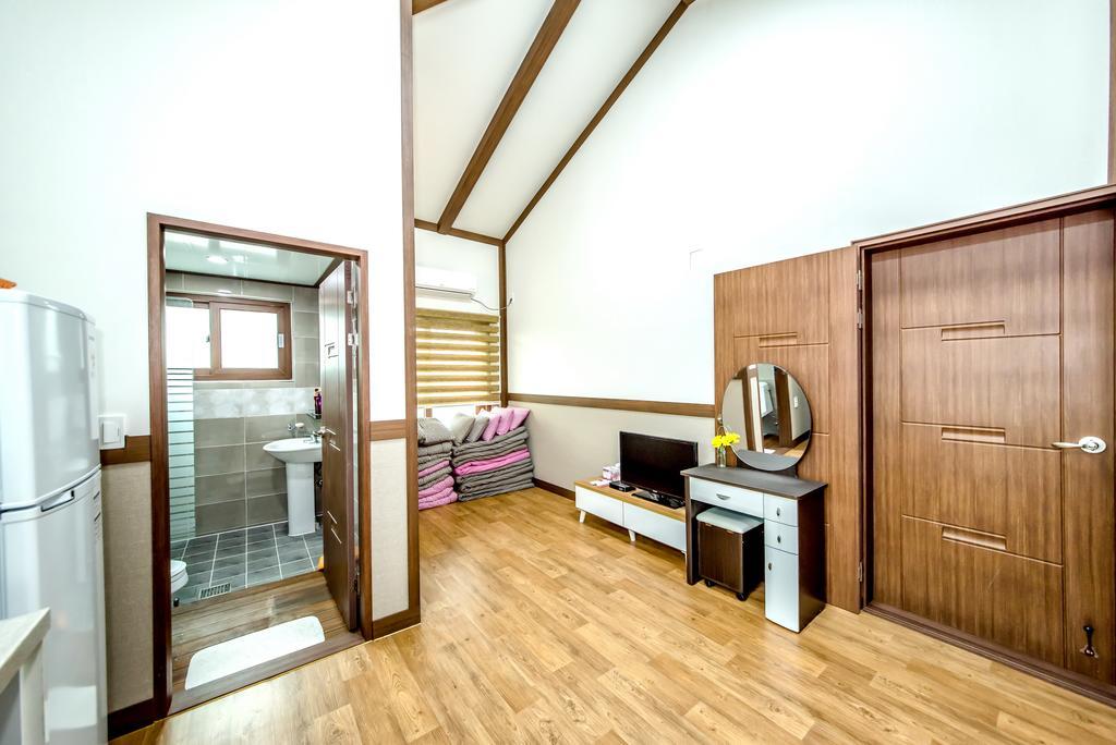 Jeju Myung House Villa Seogwipo Eksteriør billede